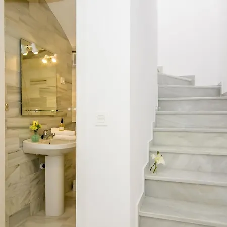 Eld1-stunning 2 Bedroom Penthouse In Puerto Banus 公寓 *
