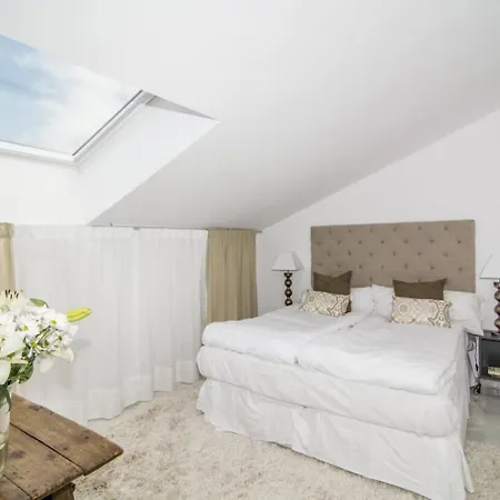 Apartment Eld1-stunning 2 Bedroom Penthouse In Puerto Banus *